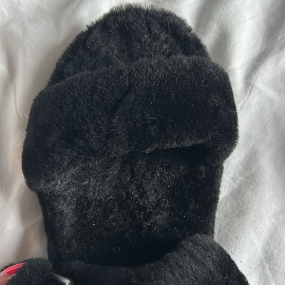 Ugg ‘Fuzz Yeah’ Sheepskin Slide/Slippers - Size 9 - image 8